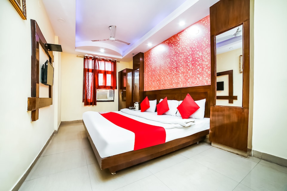 OYO 37886 Ma International, Paharganj Delhi, Delhi