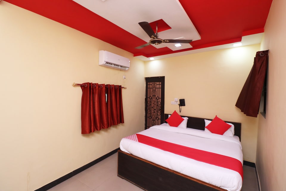 OYO 37887 Hotel Sikandra Palace & Restaurant, Corporate Complex, Agra