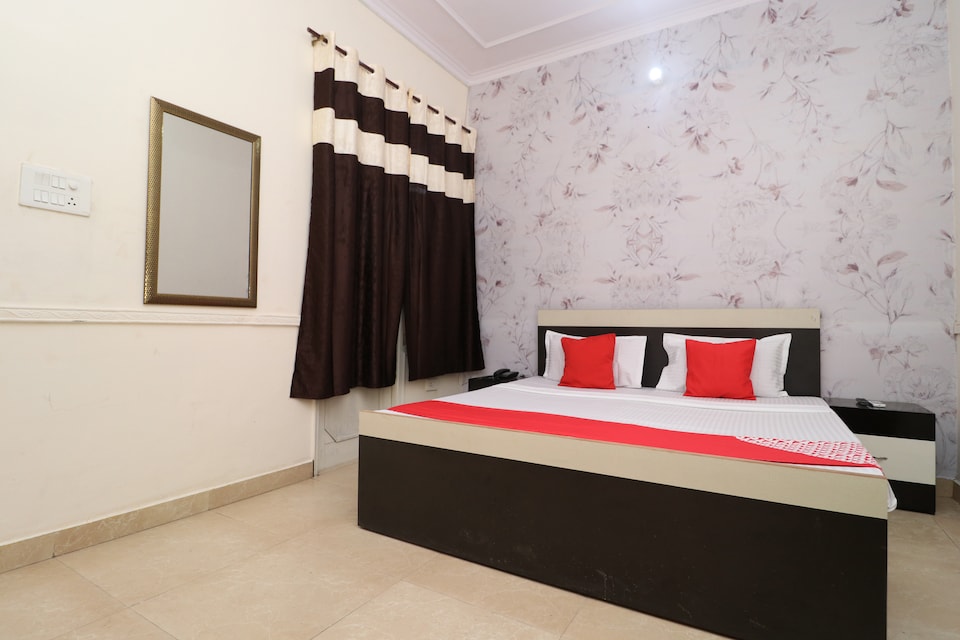 OYO Best Stay Guest House, Model Town Jalandhar, Jalandhar