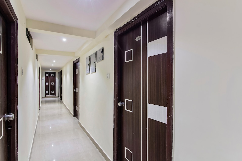 OYO 37906 New Asian Lodge, Nampally-II, Hyderabad