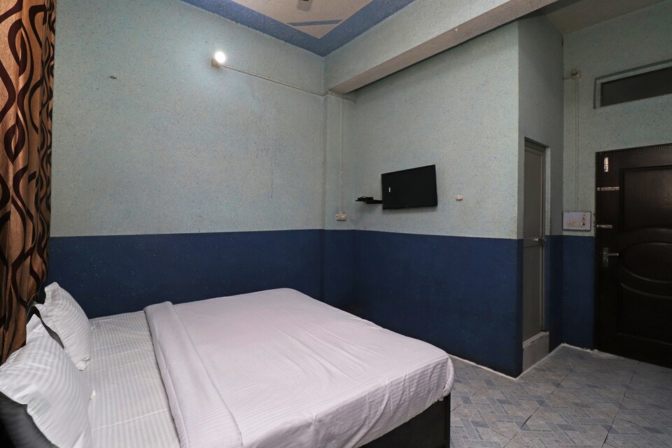 SPOT ON 37932 Manzil Hotel And Restaurant, Rohtak, Rohtak