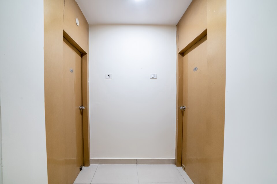 OYO Hotel Sky Blue Near Birla Mandir, Banjara Hills, Hyderabad