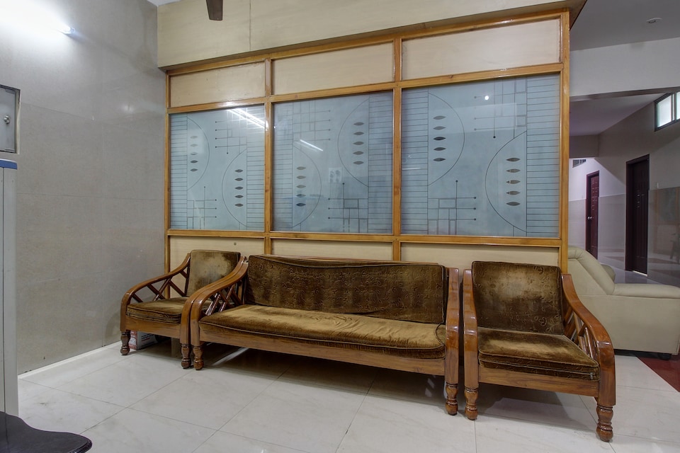 OYO 37951 Lrm Hotels, Tiruppur, Tiruppur