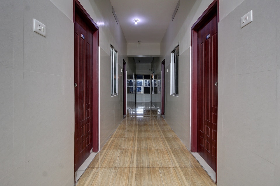 OYO 37951 Lrm Hotels, Tiruppur, Tiruppur