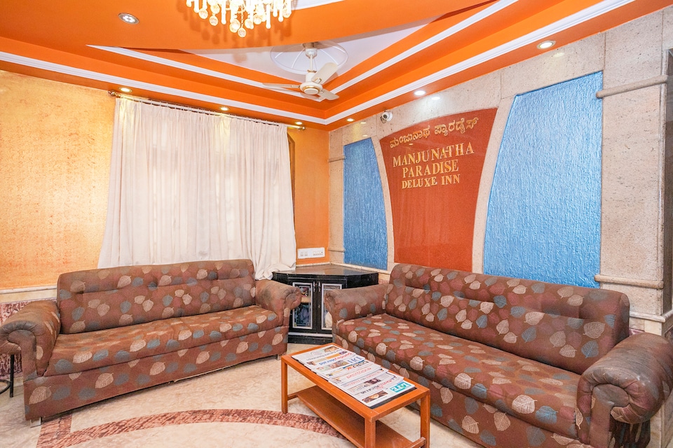 SPOT ON 37955 Manjunatha Paradise, Majestic Bangalore-II, Bangalore