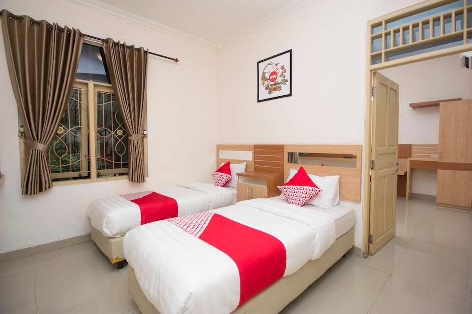 OYO 827 Pondok Shabrina Family Homestay, Maguwoharjo, Yogyakarta