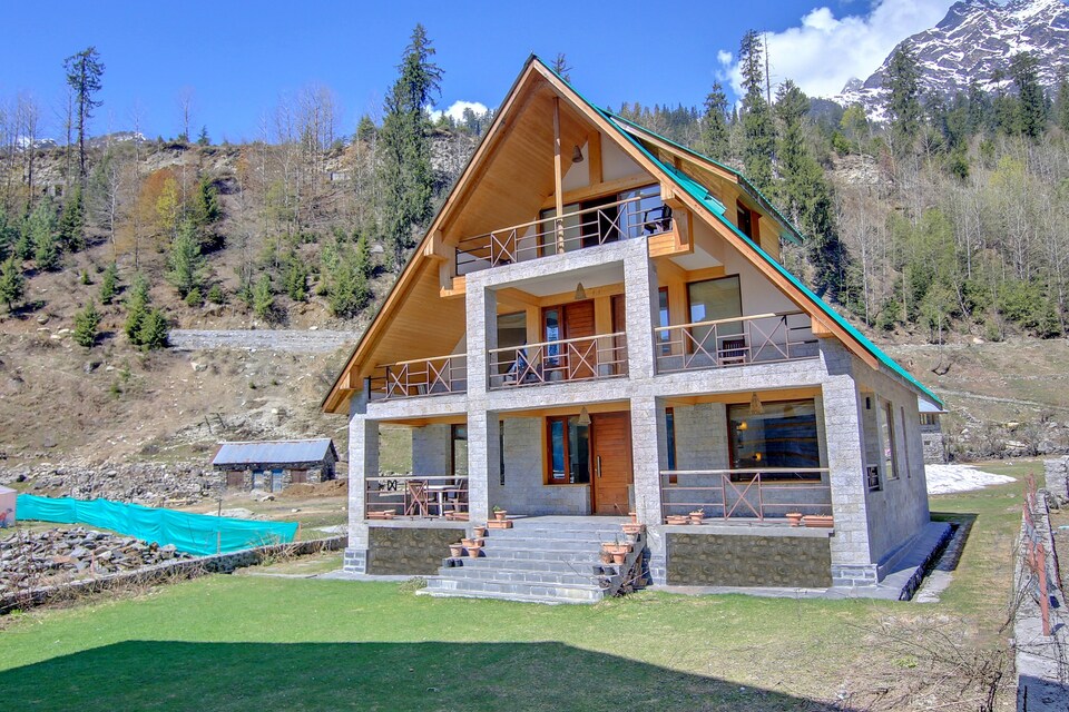OYO Home 37980 Luxurious  2RK  Cottage Solang, NH 21 Manali, Manali