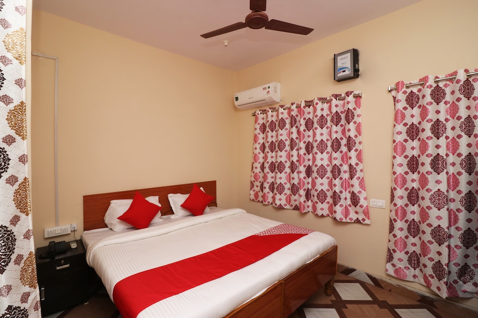 OYO 37983 Pati Niwas Guest House, Jharsuguda, Jharsuguda