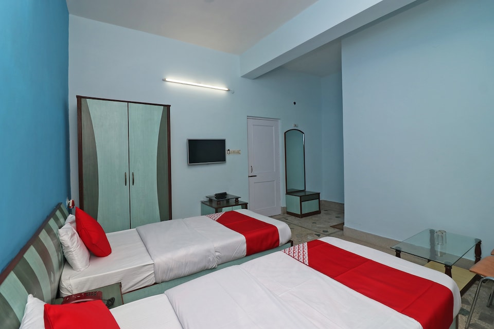 OYO 37989 Hotel Debarshi, Bankura city, Bankura