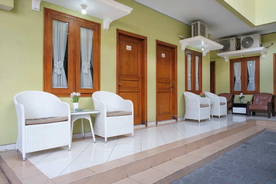 OYO 833 Hotel Army Look Syariah, Godean, Yogyakarta