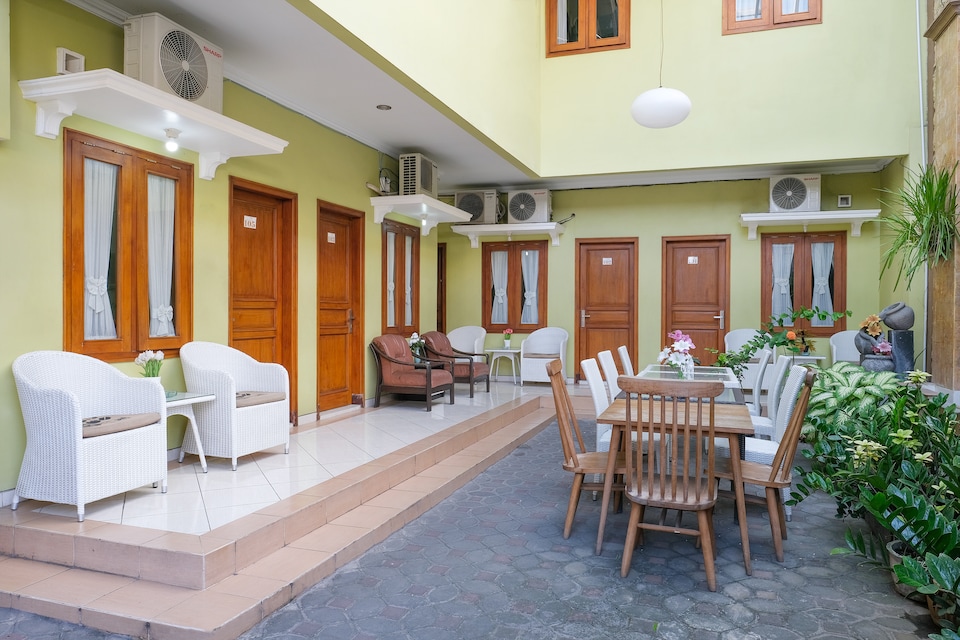 OYO 833 Hotel Army Look Syariah, Godean, Yogyakarta