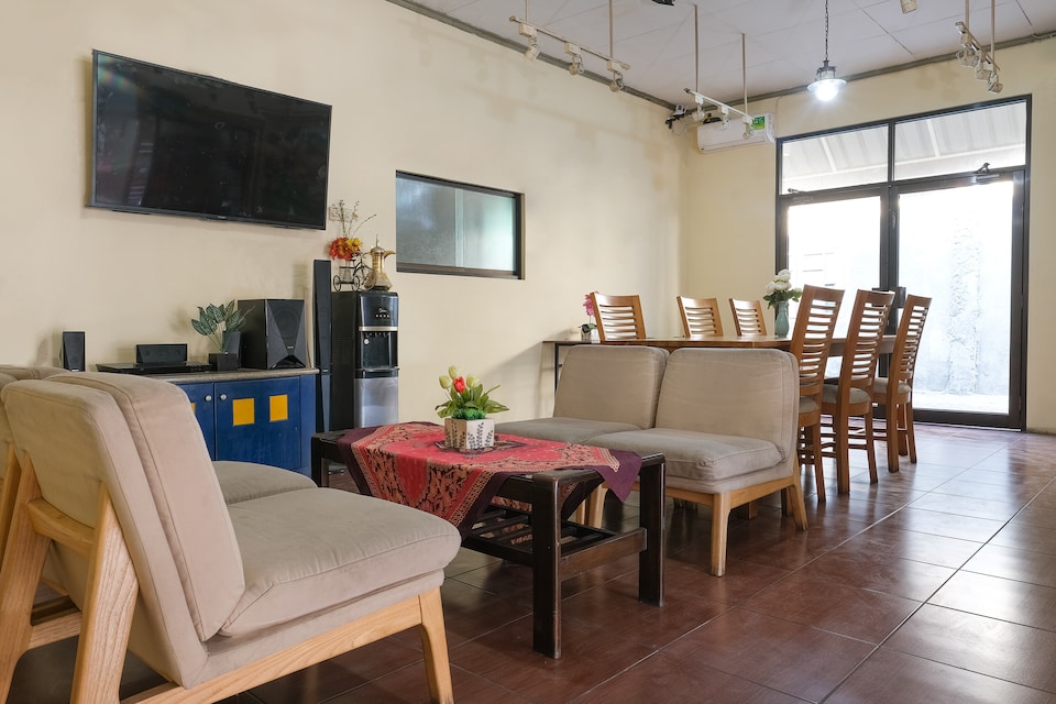 OYO 833 Hotel Army Look Syariah, Godean, Yogyakarta