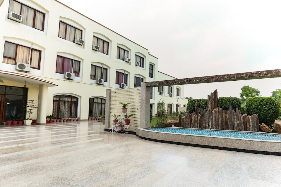 Capital O 38001 Pagoda Resorts , Sri-Ganganagar, Sri-Ganganagar