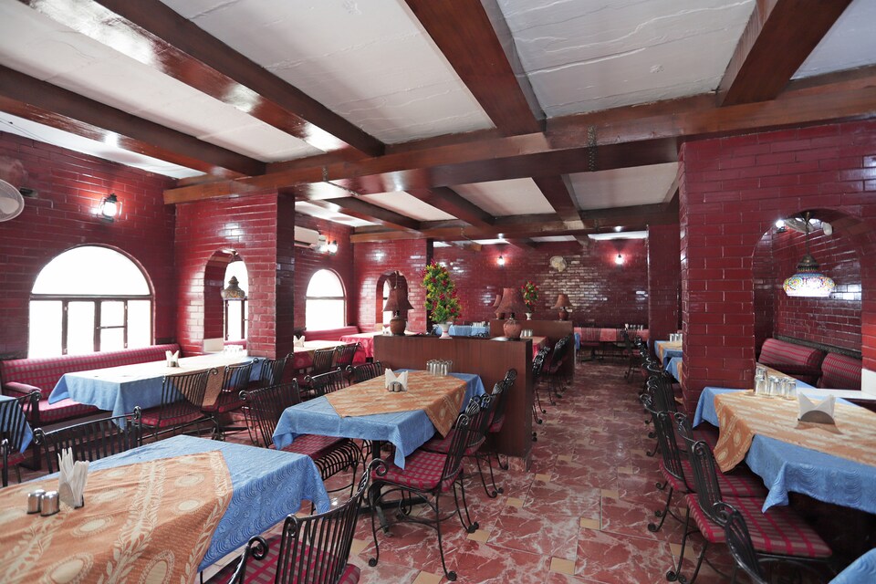 OYO 38002 Taj Moti Mahal, Neemrana, Neemrana