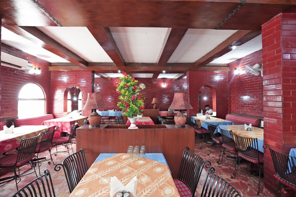 OYO 38002 Taj Moti Mahal, Neemrana, Neemrana