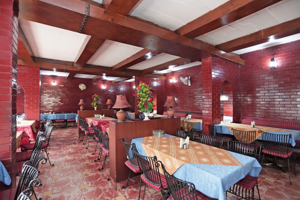 OYO 38002 Taj Moti Mahal, Neemrana, Neemrana
