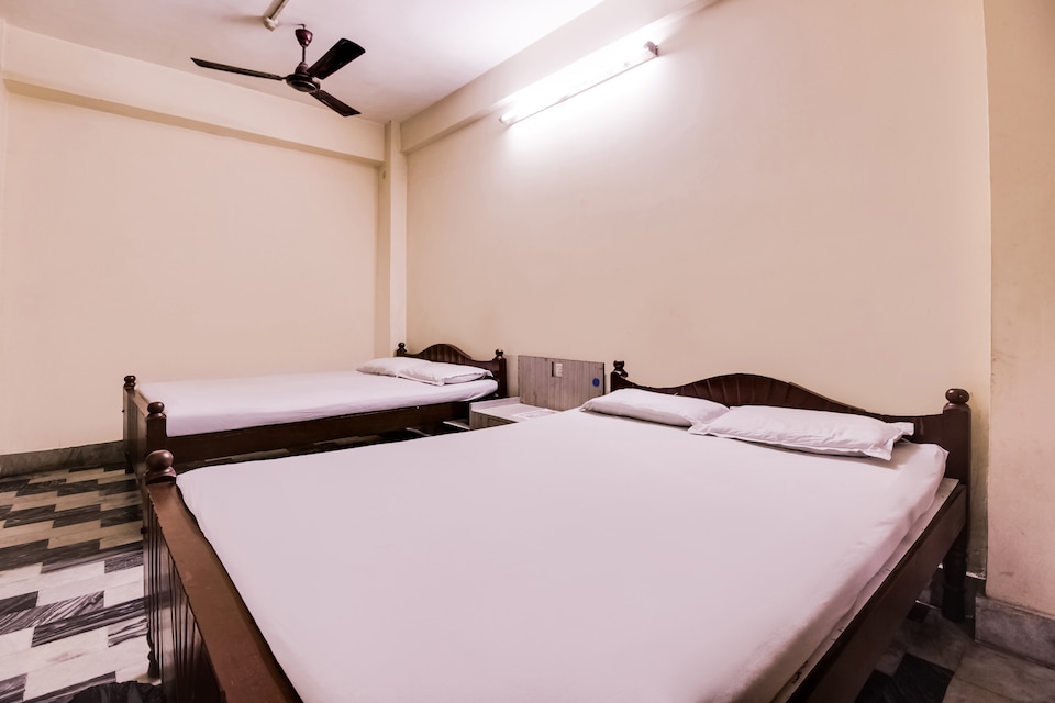 SPOT ON 38003 Hotel Vandana, Platan Bazar Guwahati, Guwahati