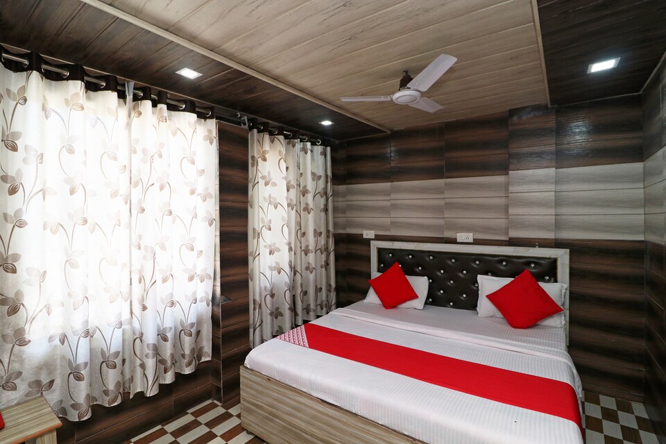 OYO 38053 Hotel Parth, JwalaJi, JwalaJi