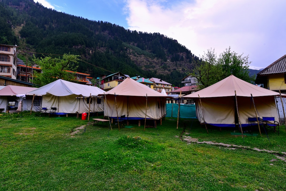 OYO 38061 The Camp People, Naggar Road, Manali
