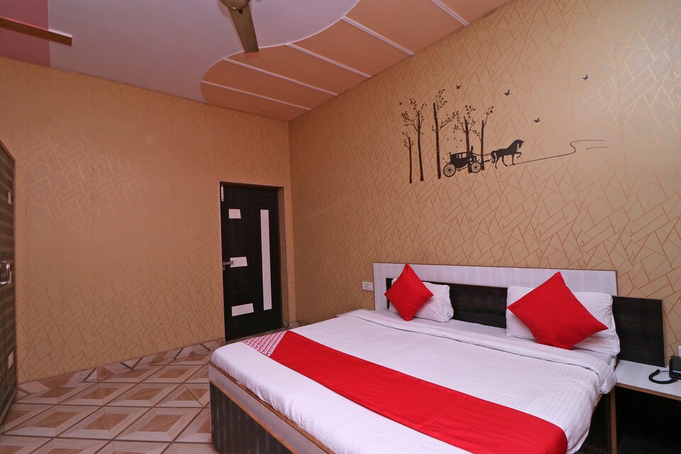 OYO 38064 Hotel Anand Palace, JwalaJi, ज्वालाजी