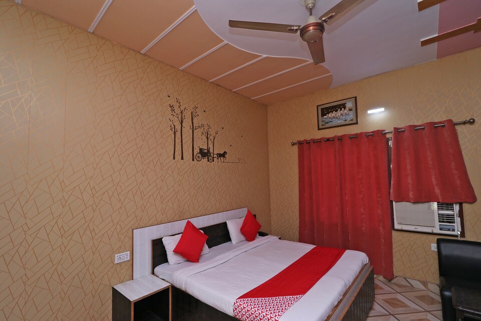 OYO 38064 Hotel Anand Palace, JwalaJi, ज्वालाजी