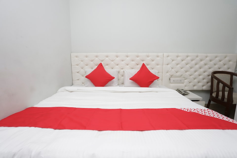 OYO 38069 Hotel Valentine, Muzzafarnagar City, Muzzafarnagar