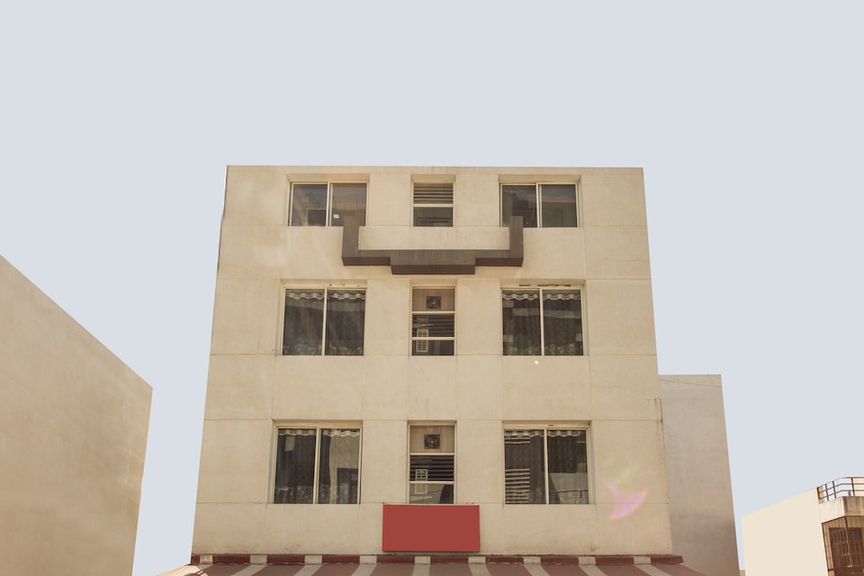 OYO 3689 Hotel Koservilas 2, Vijay Nagar Indore, इंदौर