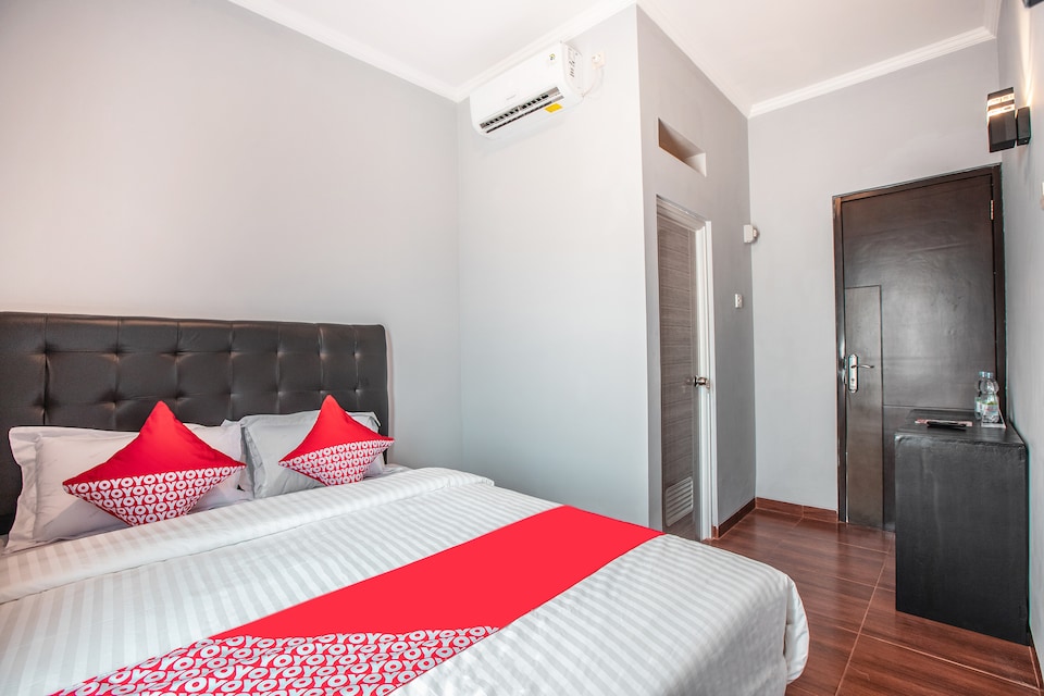 OYO 842 Arafuru Residence, Kalimalang, Jakarta