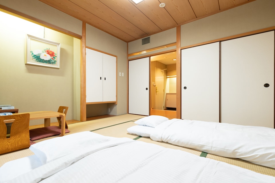 OYO Hotel U-nus Osaka Miyakojima-hondori, Miyakojima, Osaka