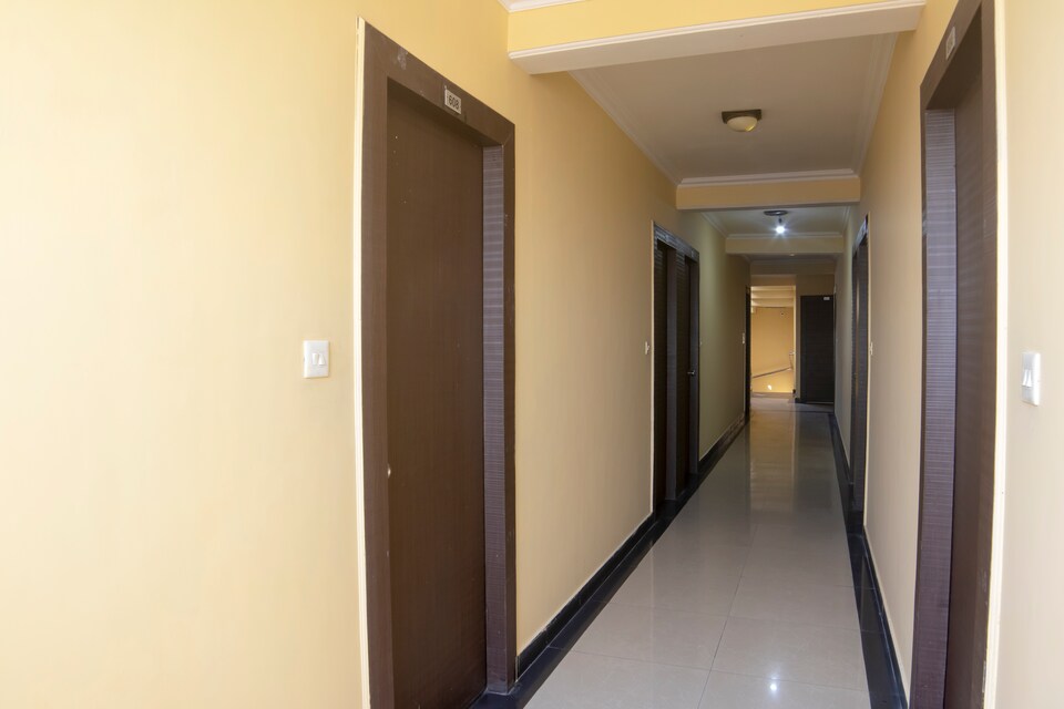 OYO 3690 Hotel Home, Delhi Nainital Highway, Rudrapur