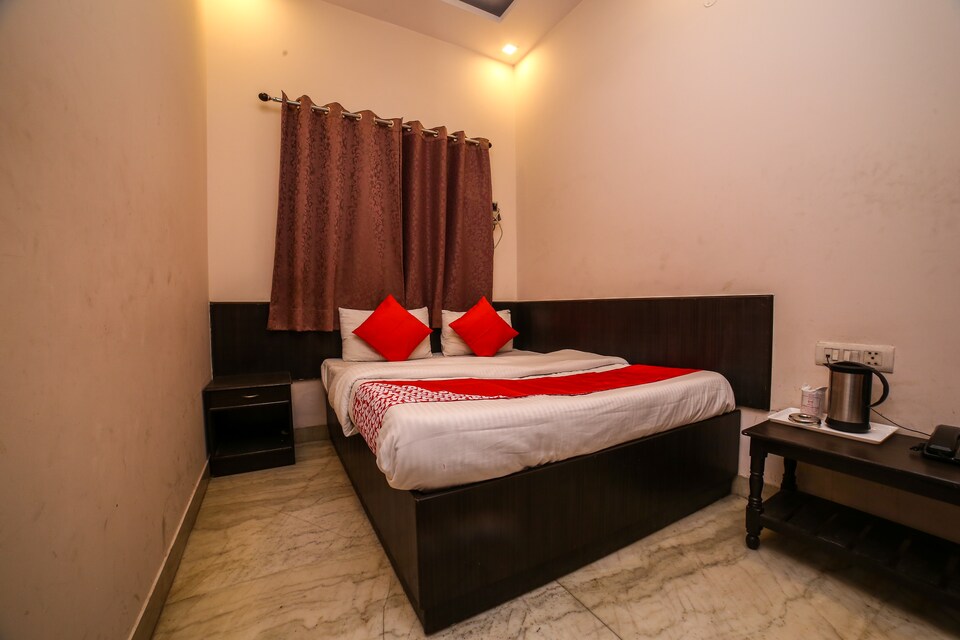 OYO 38097 Harikiran Guest House, Paharganj Delhi, दिल्ली