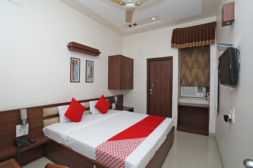 OYO 38103 Hotel Shubham, Rewari, Rewari