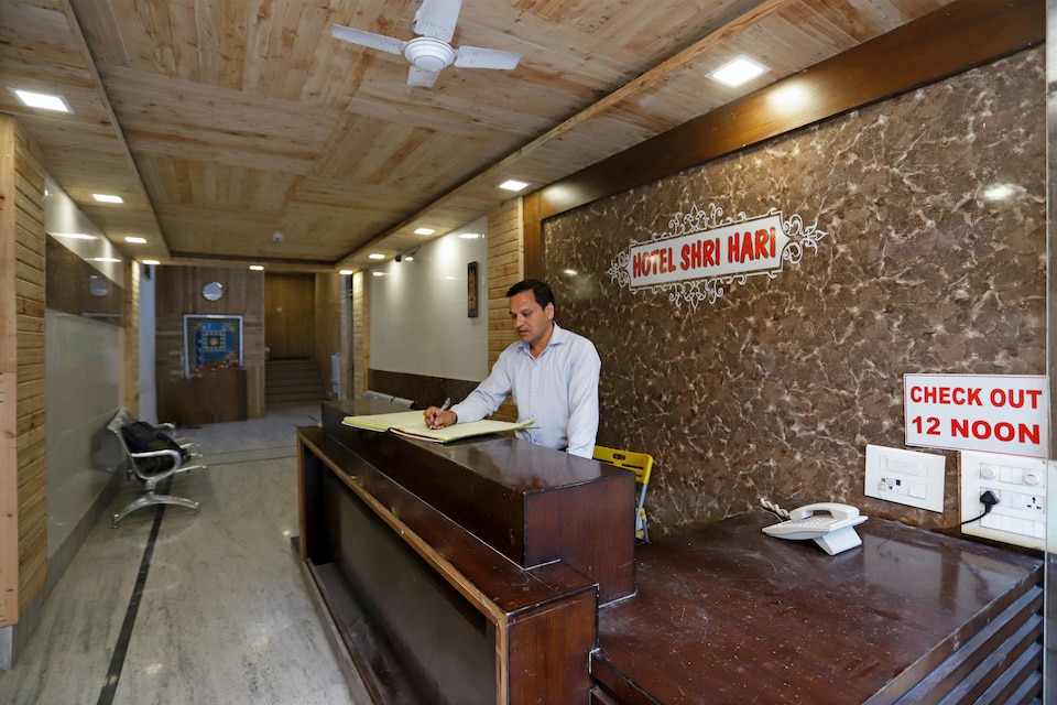 OYO 38111 Hotel Hari, Har Ki Pauri Haridwar, Haridwar