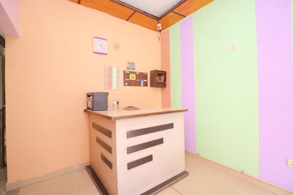 SPOT ON 38121 Sunshine Lodge, Railway Station Chandigarh, Chandigarh