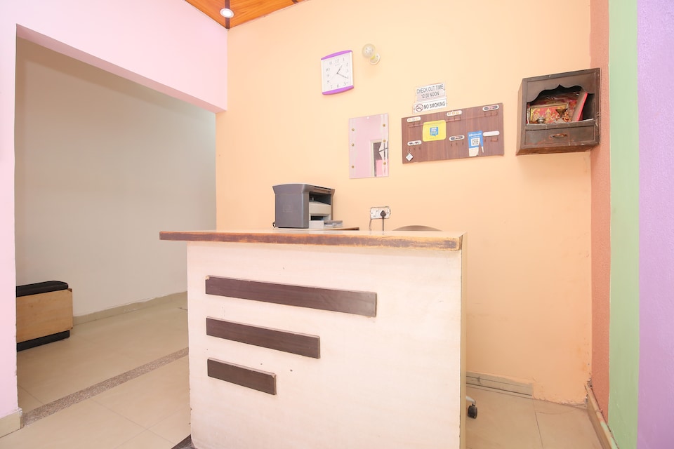 SPOT ON 38121 Sunshine Lodge, Railway Station Chandigarh, Chandigarh