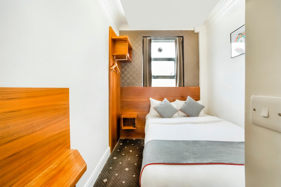 OYO The Park Hotel, Westminister London, London