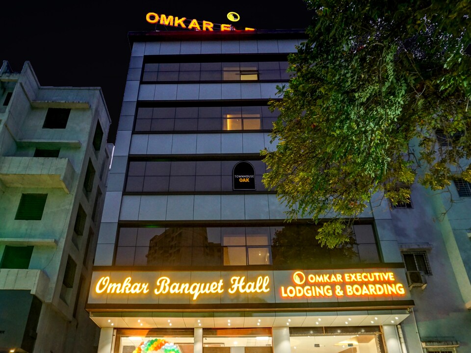 Townhouse OAK Omkar Executive, Swargate Pune, Pune