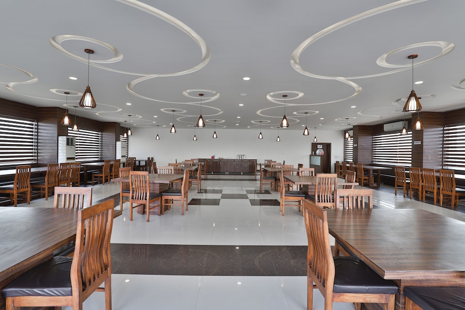 Capital O 38140 Hotel Sukun, Somnath, Somnath