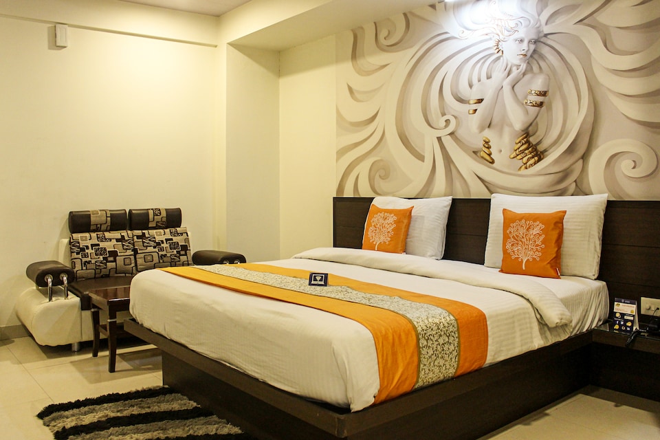 OYO 3694 Hotel Aashadeep, Corporate Complex, Agra