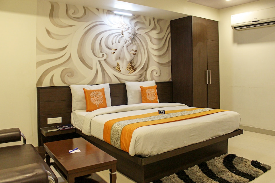 OYO 3694 Hotel Aashadeep, Corporate Complex, Agra