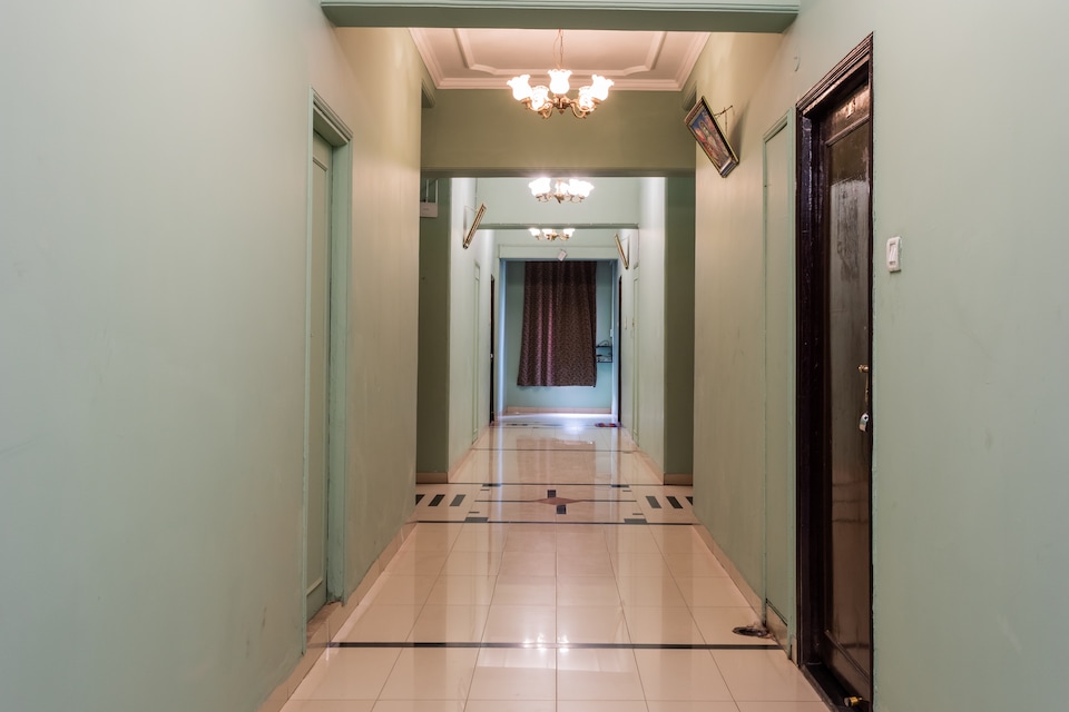 OYO 38142 Girdhar Mahal, Vijay Nagar Indore, Indore