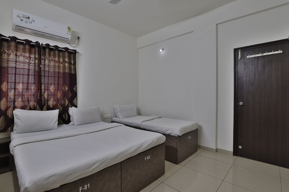 SPOT ON Shakti Hostel & Hotel, Bhuj, Bhuj