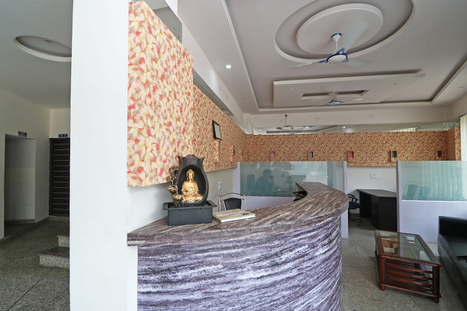 OYO 38171 Hotel Lalit Palace, Hamirpur city, Hamirpur