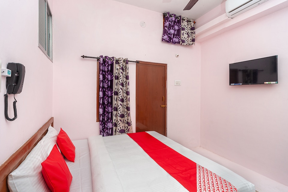 OYO 38178 DVS Residency, Reddipatti Salem, Salem