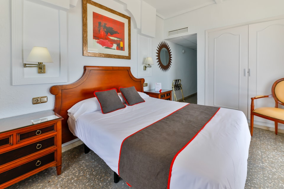 OYO Hotel Polamar, Alicante, एलीकैंट