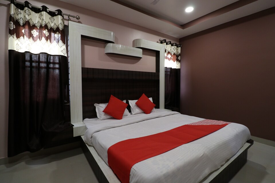 OYO Om Kripa Residency, Katra, Katra