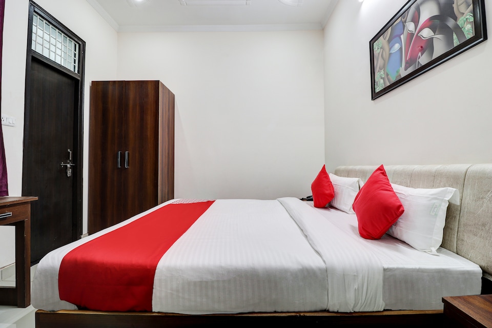OYO 38208 Hotel Prakash Kunj, Vikas Nagar Lucknow, Lucknow