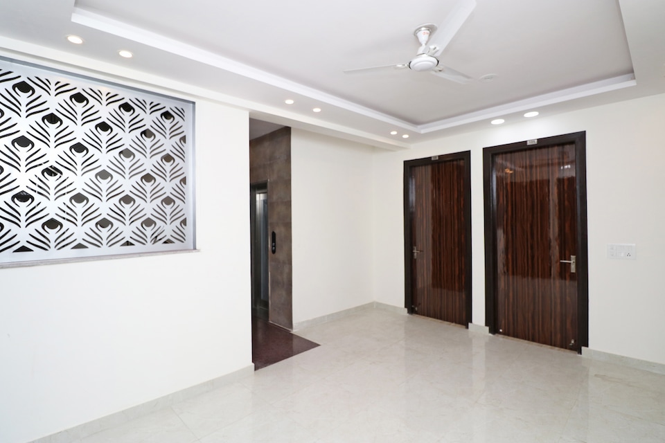 Hotel O N R Residency (Nanak Ram Residency), Medanta, Gurgaon