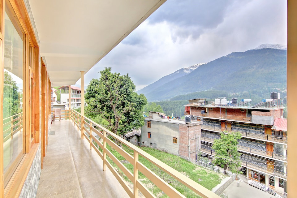 OYO Home 38390 Alluring Studio Stay Vashisht, NH 21 Manali, Manali