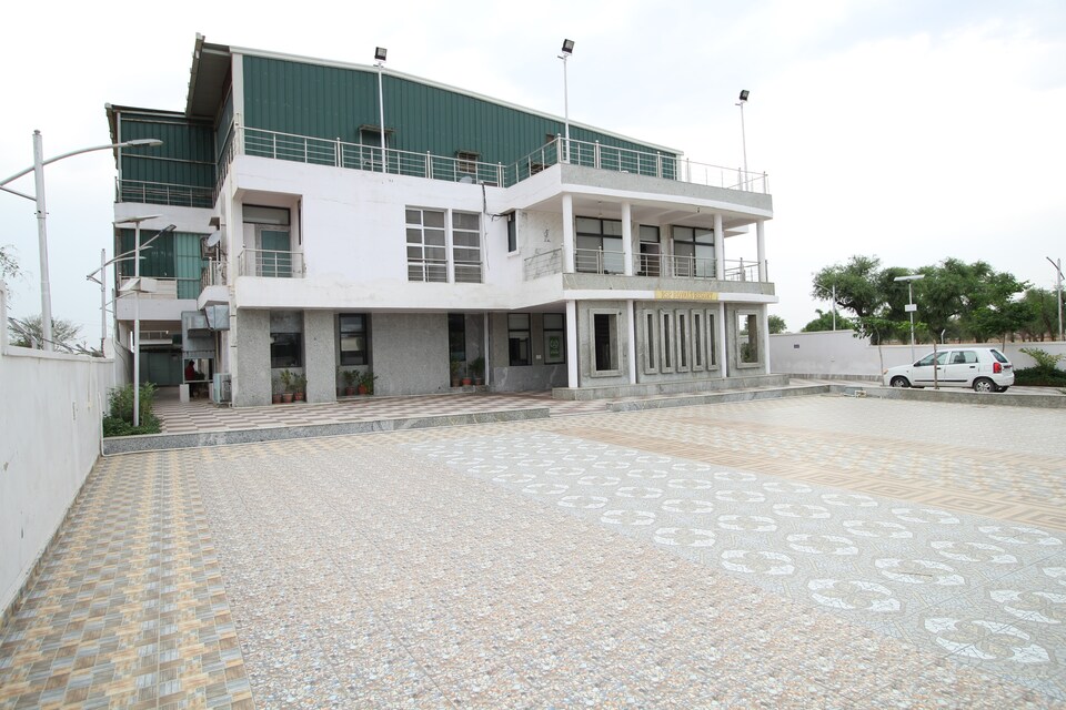 SPOT ON 38402 Hotel Rsp Royals Resort, Jaipur Airport, Jaipur